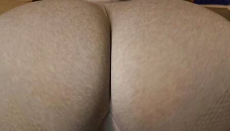 Thick Pawg In Tight Yoga Shorts