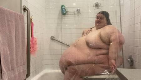 Massivelysweet shower time