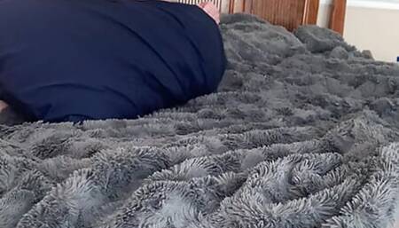 Big booty pillow humping