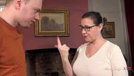 Mature Boss Lady Eva Jayne: Hardcore Romp with Lazy Employee in the Office