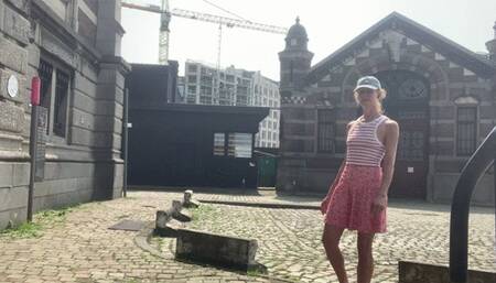 Lola Belgium warming up her boyfriend