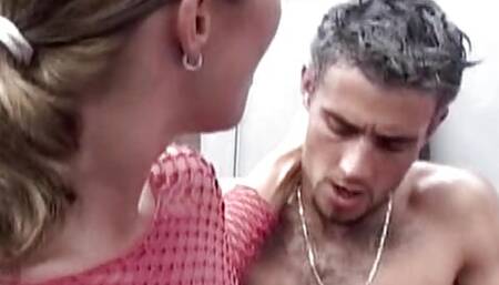 Magnificent blonde drinks sperm after hot fuck with a mechanic