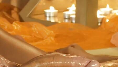 Blonde Beauty Gives The Sexiest Full Body Massage