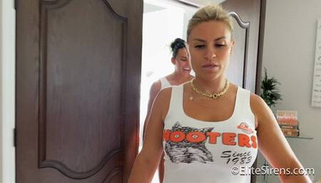 Hooter's girls insane catfight brawl!