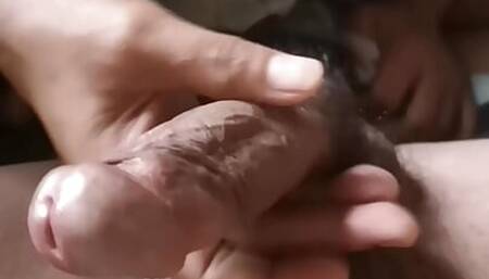 Hinawakan niya ako at hinawakan ko rin si babe hanggang sa lumabas na ang aking puting gatas