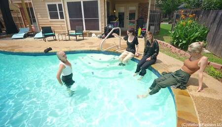 Angel, Petra, Hanna and Joy Have a Wet Business Meeting