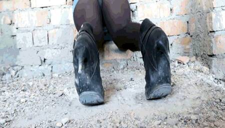 Escaped and stuck AVI (1920x1080) FHD