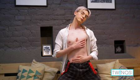 Tiny Twink Karol Gajda Is Fondling His Huge Frank So Juicy!