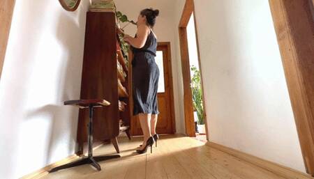 dangling while waiting