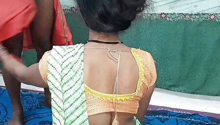 Hot sexy village bhabhi ko doggy style me choda desi indian bhabhi fucking doggy style and cumshot