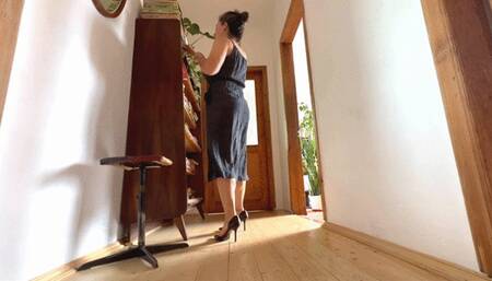 dangling while waiting avi