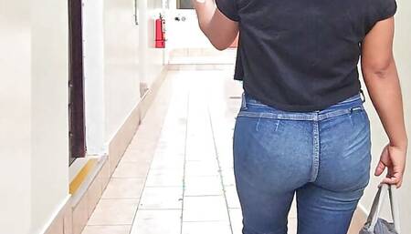 Street Girl, I Don't Have Enough to Pay Her Debt and I Ended up Fucking a Strange Man Until He Makes Him Cum