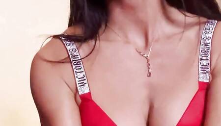 Zuzu Sweet Christmas Gift to Daddy