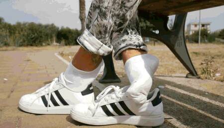 Shoe Hunter 34 MP4 (1920x1080) FHD