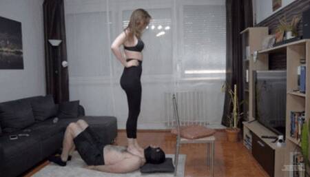 Female Feet Versus Head Chest Groin (wmv)