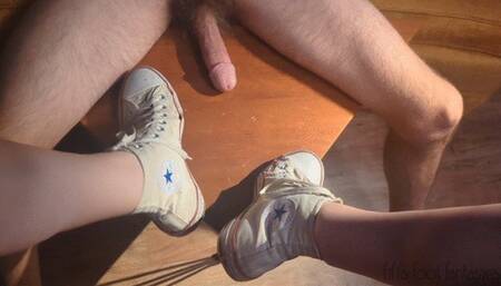 Fifi giving a shoejob in her trashed well worn Converse All Stars until he comes all over the soles