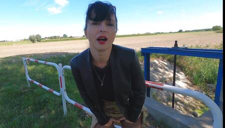 Wanilianna's Hunt for Golden Shower