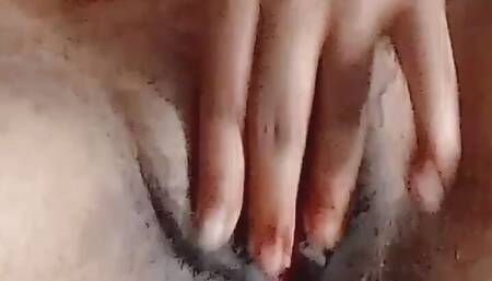 Bhabhi shook her finger in the with her hand.Masturbation