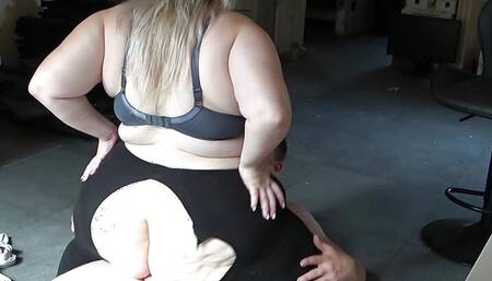 Still horny chubby loves to fuck everywhere and in all positions