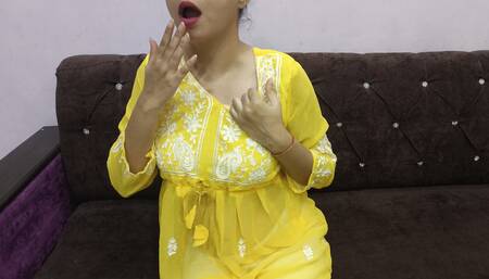 18 Years Old Indian Teen Girl Saara Showing Her Wet Pink Pussy From Close Up