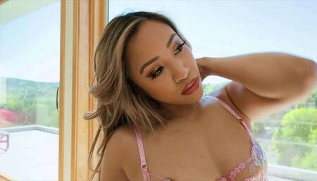 Zac Wild & Newbie Samantha Lexi: Spicy Asian Encounter on JulesJordan.com