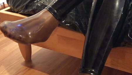 Dressing in Latex for Fetish Session