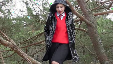 Hard self-fucking on a sandy dune