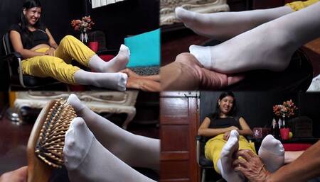 Rubs and tickles to Jasmin nylon feet!