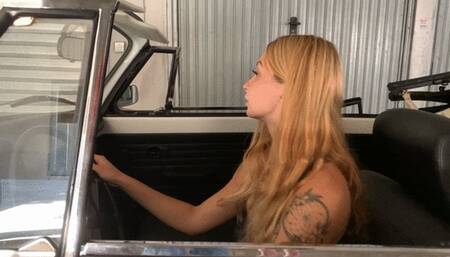 The incredible arrest of naked Savannah on felony trasffic stop action