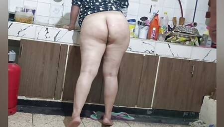 My stepbrother took advantage of the fact that I was alone in the house and fucked me so hard that I felt like I was flying in t