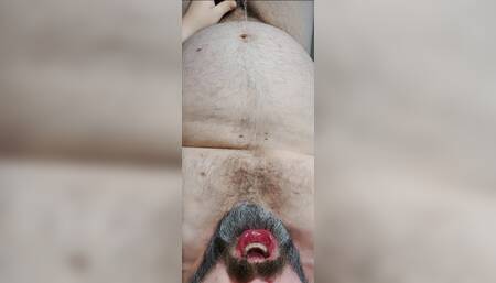 Closeup of pissmouth
