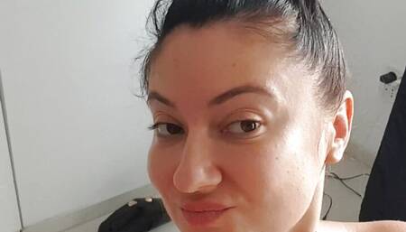 Masturbating on the chair so I'm nice and spread open my pussy for you!!
