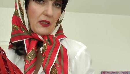 Handkerchief Sniffing Pleasure of the Step-aunty