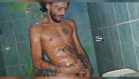 Squirt suck self.