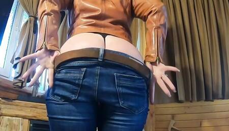 Beautiful Sugar Babe Tight Jeans Teasing with Mega Orgasm in Bathtub at Home While Smoking