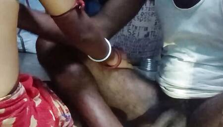 Deshi bihari bhabhi ke sath masti night me