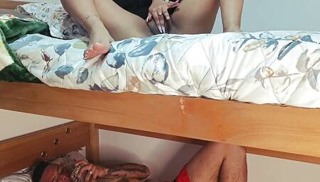 I fuck my stepbrother in the cabin when I see that he is masturbating