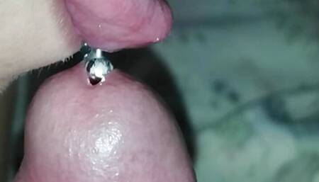 Last night the neighbor saw how I masturbated and sucked my pussy very well so I sucked his cock very good