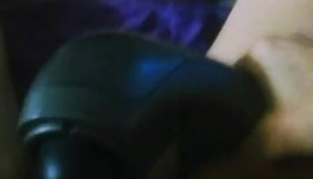 Using a deep tissue massager on my pussy gets my body vibrating good