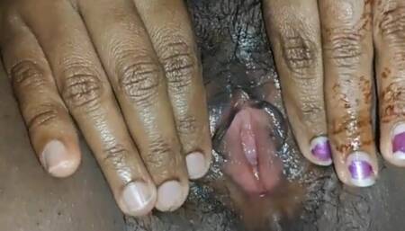 Tamil aunty finguring and moaning