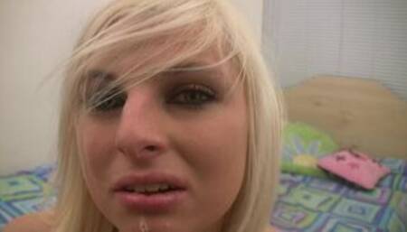 FUCK BLONDE MOUTH DURING HOMEWORK SESSION