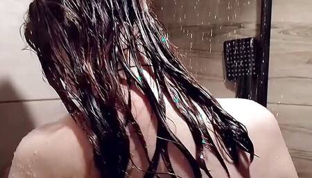 Step-sister's Bath Time Becomes Unexpected Blowjob and Hardcore Sex