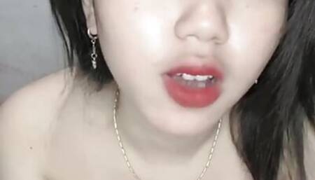 Seeing the perfection of a female student's pussy