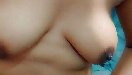 I am enjoying fingerin my vigena wo want lick ???? my pusy