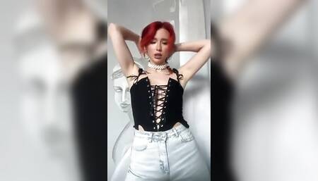 The_Dramma_Queen video