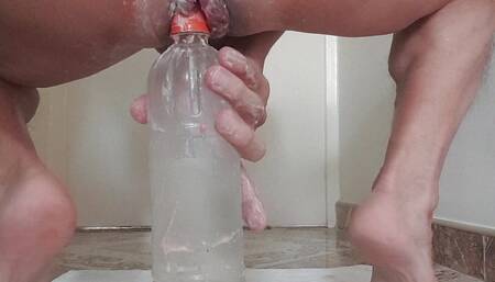 No puedo dejar de sentarme en esta botella
