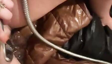 Milfycalla I Masturbated in Bath Tub with Peed Down Jacekts 180