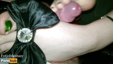 His Footjob Technique Drives Me Crazy!