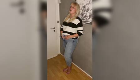 I Work My Way to My Incredible Orgasm. Watch Me and Make It as Horny as I Am! Fingering Satisfyer