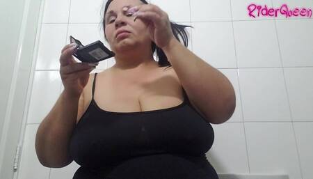Unfaithful Wife Puts on Makeup to Fuck with Her Lover